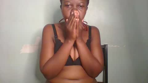 Snapshot of am_creme_delight chatting on May 2026 02:53:01 AM am_creme_delight online show from May 2026 02:53:01 AM