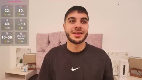 Amadeo Wild online show from October 2025 04:24:02 PM