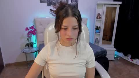 Snapshot of amaia_daniells chatting on May 2026 08:51:01 PM B I A N C A online show from May 2026 08:51:01 PM
