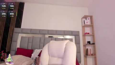 Amaia  online show from December 2025 07:40:02 PM