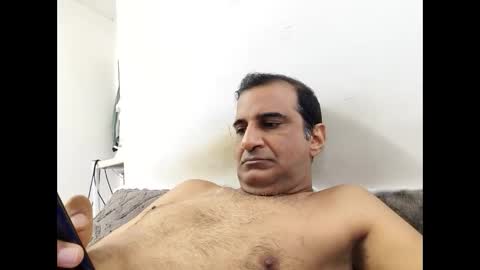 amajeedf1979 online show from October 2025 11:32:02 PM