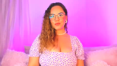 amalia bennet online show from March 2025 02:04:02 AM
