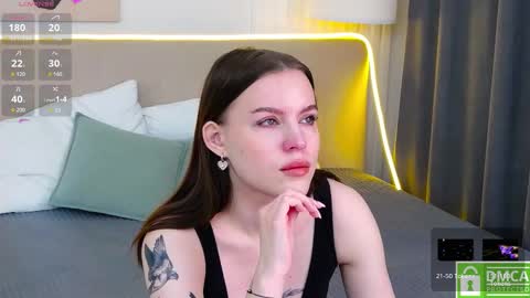 Amalia online show from October 2025 01:19:01 PM