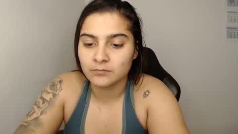 The queen of the biceps  online show from February 2025 10:26:01 PM