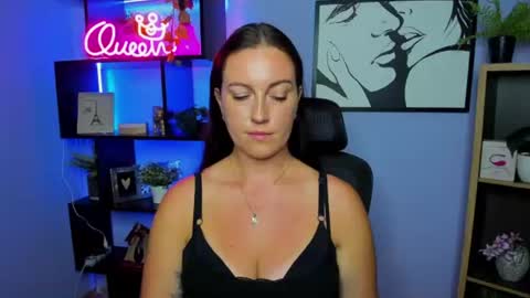 Snapshot of amanda_burn chatting on June 2026 01:24:02 PM Amanda online show from June 2026 01:24:02 PM