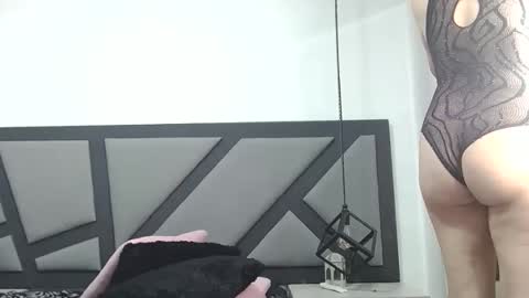 Snapshot of amanda_ramirez chatting on May 2026 11:28:02 AM amanda_ramirez online show from May 2026 11:28:02 AM
