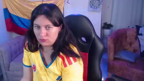 Snapshot of amanda_rousee chatting on June 2026 04:00:02 AM Amanda online show from June 2026 04:00:02 AM