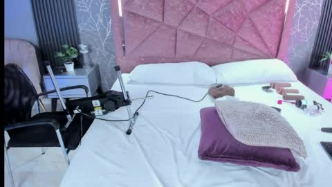 Amanda cruz online show from March 2026 01:49:03 AM