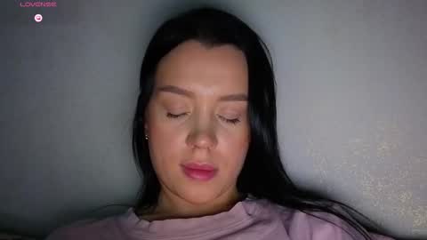 Snapshot of amandaarose chatting on March 2026 10:27:02 PM Amanda Rose online show from March 2026 10:27:02 PM