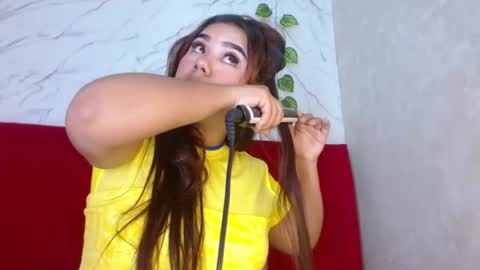 Snapshot of amandacanelamar chatting on June 2026 03:49:01 AM Amanda 3 online show from June 2026 03:49:01 AM