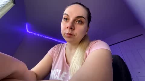 Amanda online show from March 2025 11:24:02 PM