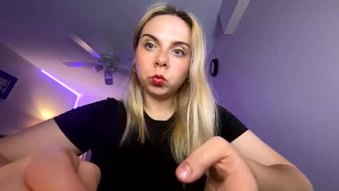 Amanda online show from September 2025 09:31:02 AM