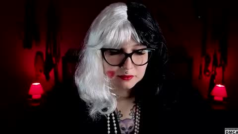 Snapshot of amanita__pantherina chatting on November 2025 03:58:02 PM Goddess Amanita online show from November 2025 03:58:02 PM