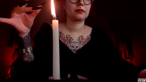 Snapshot of amanita__pantherina chatting on November 2025 12:59:02 PM Goddess Amanita online show from November 2025 12:59:02 PM