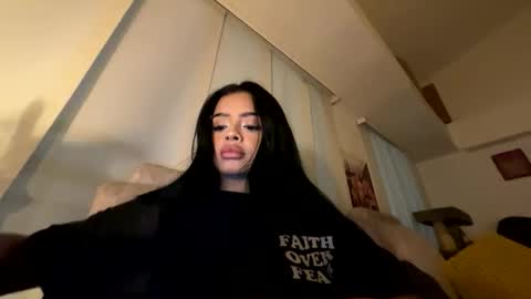 Snapshot of amapola_666 chatting on April 2026 12:52:02 AM Ama online show from April 2026 12:52:02 AM