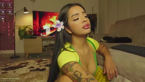 Snapshot of amapola_666 chatting on May 2026 01:11:01 AM Ama online show from May 2026 01:11:01 AM