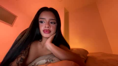 Snapshot of amapola_666 chatting on June 2026 01:10:02 AM Ama online show from June 2026 01:10:02 AM