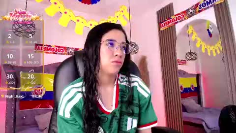 Snapshot of amara_davis1 chatting on June 2026 04:58:02 AM amara_davis1 online show from June 2026 04:58:02 AM