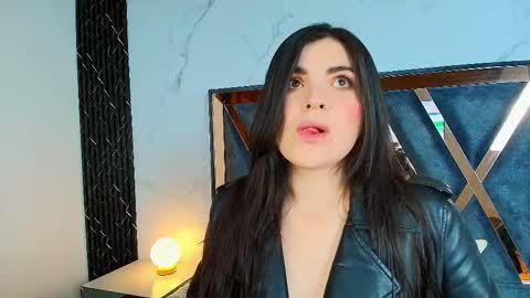 Amara Vega  online show from September 2025 09:47:02 AM