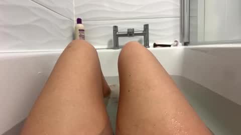 Amara Elise online show from January 2026 10:57:02 PM