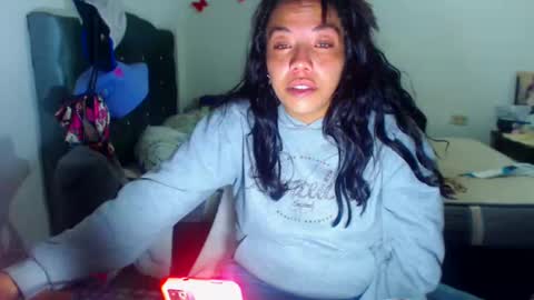 Amara Julia online show from November 2025 01:27:02 AM