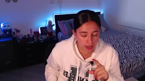 Mila  online show from February 2025 08:10:01 PM