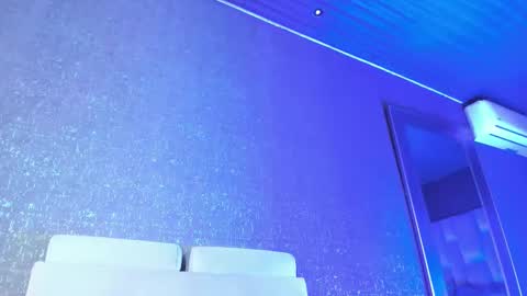 Emily online show from February 2026 09:20:01 AM