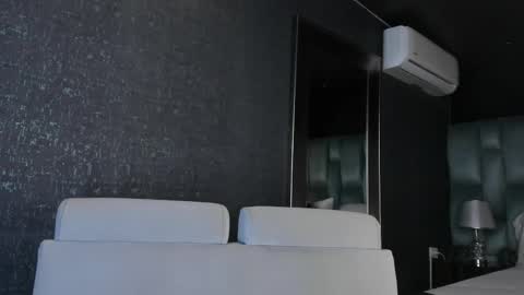 Emily online show from March 2026 09:43:02 AM