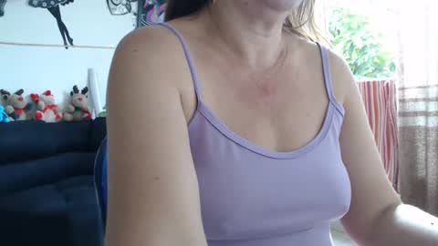 Snapshot of amaris_c chatting on February 2025 01:19:01 PM amaris_c online show from February 2025 01:19:01 PM