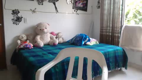 Snapshot of amaris_c chatting on October 2025 02:35:02 PM amaris_c online show from October 2025 02:35:02 PM