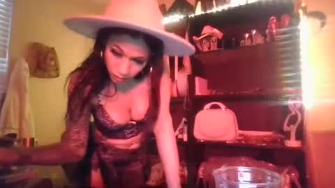 Snapshot of amayamillarodriguez chatting on December 2024 03:15:01 PM amayamillarodriguez online show from December 2024 03:15:01 PM