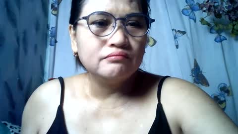 Snapshot of amazing_angel22 chatting on June 2026 10:23:01 PM amazing angel online show from June 2026 10:23:01 PM
