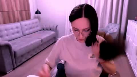 Izza online show from April 2026 01:33:02 PM