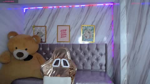 Snapshot of ambar72_b chatting on December 2024 04:04:01 PM LIVE 0730AM-0200PM online show from December 2024 04:04:01 PM