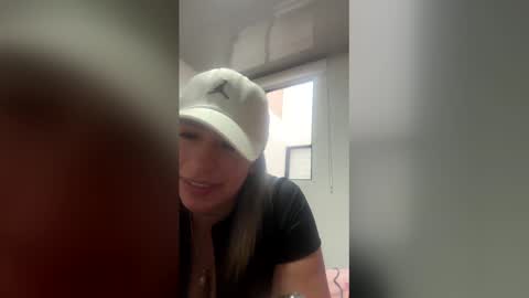 ambar_cortes online show from February 2026 09:52:01 PM