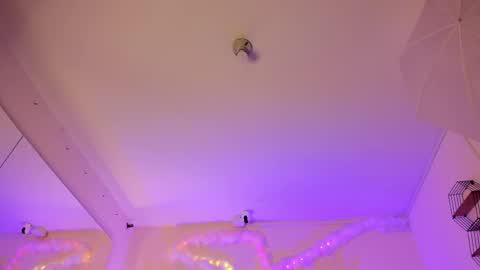 ambar_gh1 online show from April 2026 08:04:01 PM