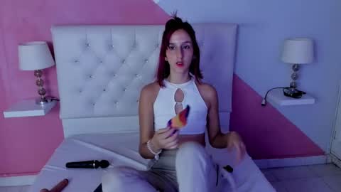 ambar_roux1 online show from January 2025 08:24:01 PM