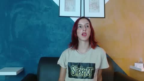 ambar_roux1 online show from January 2025 07:00:02 PM