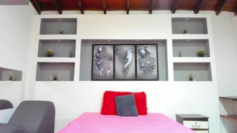 Ambar  online show from December 2025 12:44:02 PM