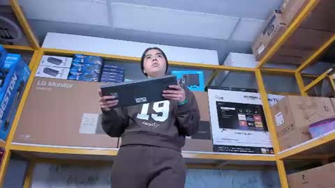 Ambarina  online show from July 2026 11:38:02 AM