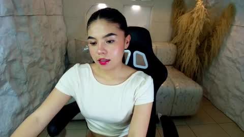 Snapshot of ambarina_r chatting on October 2025 03:16:02 AM Ambarina online show from October 2025 03:16:02 AM
