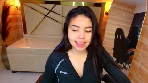 Snapshot of ambarina_r chatting on October 2025 03:31:02 AM Ambarina online show from October 2025 03:31:02 AM