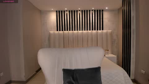 Ambar  online show from April 2026 11:51:02 AM