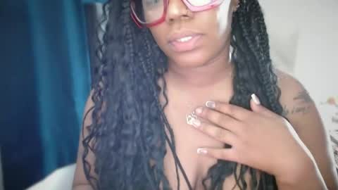 Snapshot of ambarose88 chatting on May 2026 03:48:01 AM Amoya online show from May 2026 03:48:01 AM