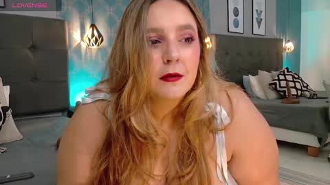 Snapshot of ambarroberts chatting on January 2025 01:10:01 PM Ambar online show from January 2025 01:10:01 PM