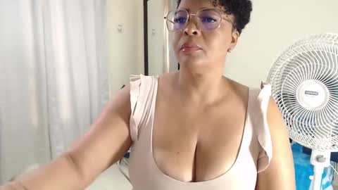  Amber Sofhia  online show from February 2025 08:56:01 PM