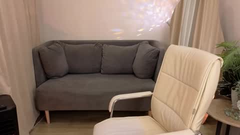 Alice online show from October 2025 02:03:01 PM