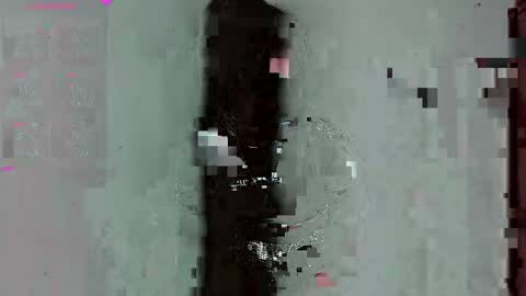 Snapshot of amber_bailey01 chatting on April 2026 01:58:02 AM Luu online show from April 2026 01:58:02 AM