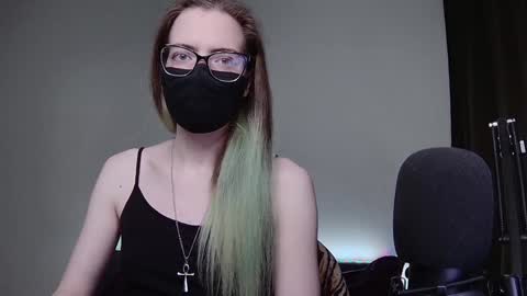 Amber non-nude model online show from December 2024 02:12:01 AM