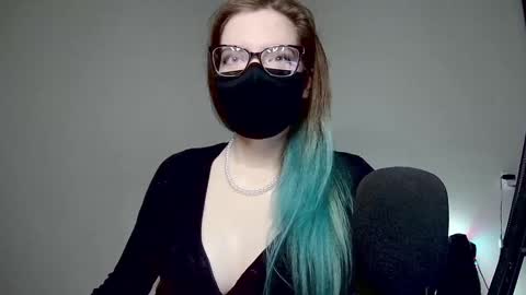 Amber non-nude model online show from March 2025 02:03:01 AM